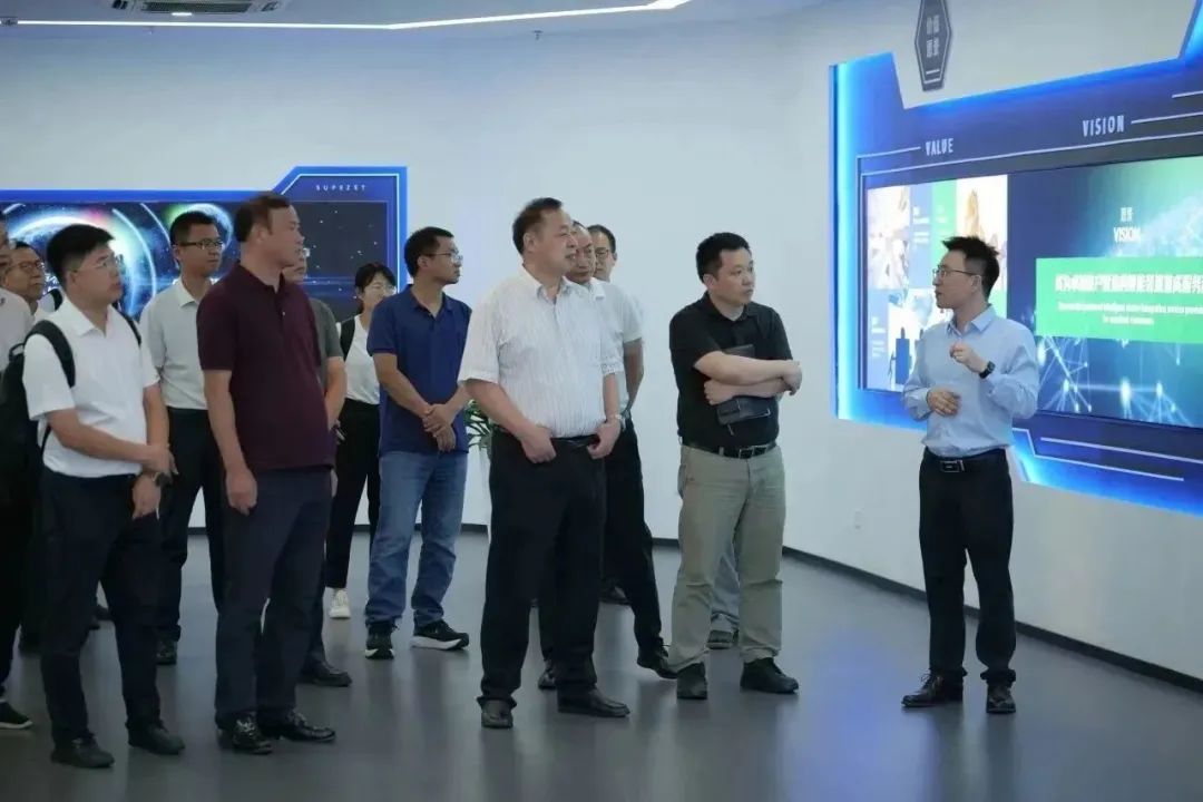 新能源 新动力 新未来|利澳平台注册开户股份“动力与能源工业集群”圆桌座谈会顺遂召开